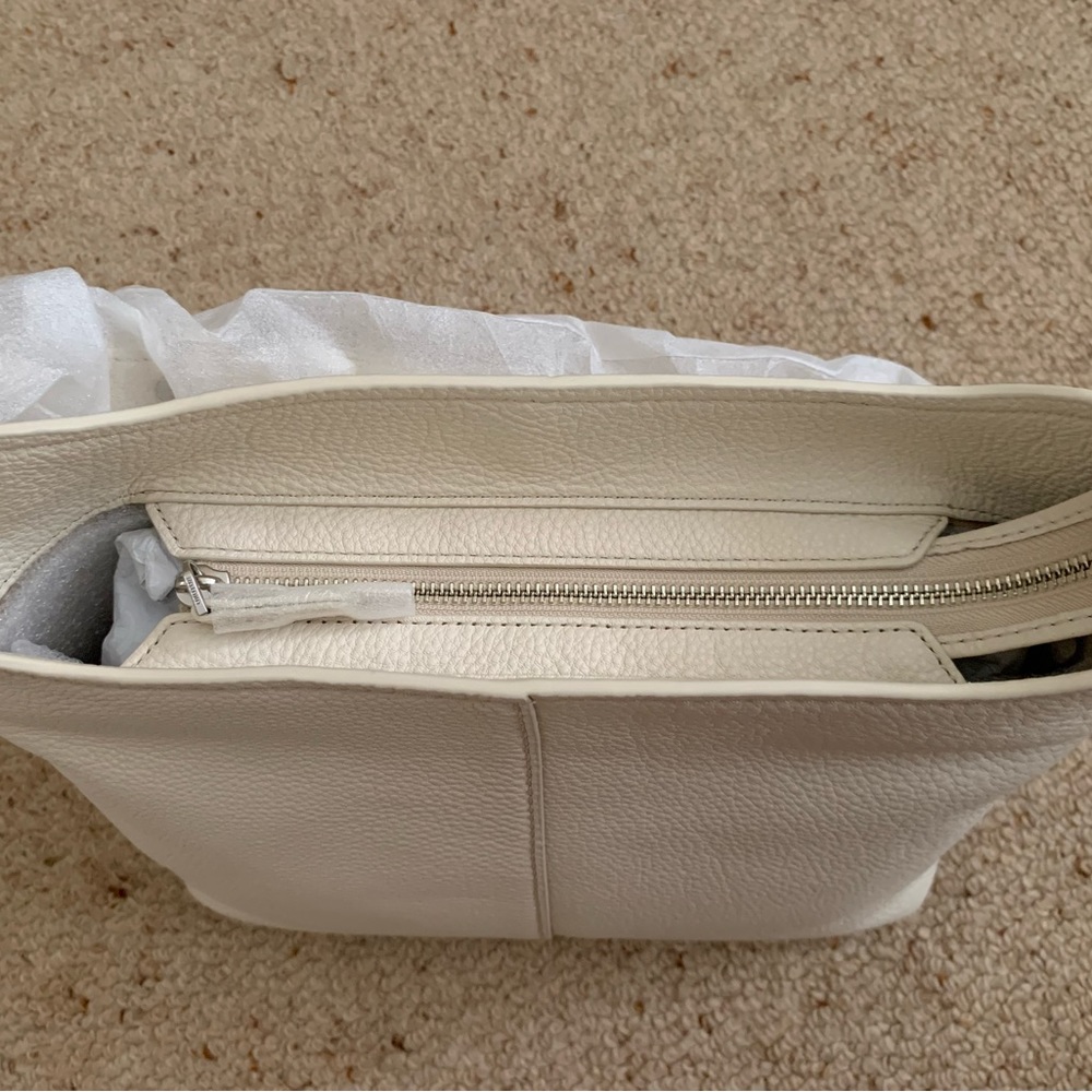 ✨Host Pick✨ Brand New Oroton Hobo Bag - Picture 4 of 8